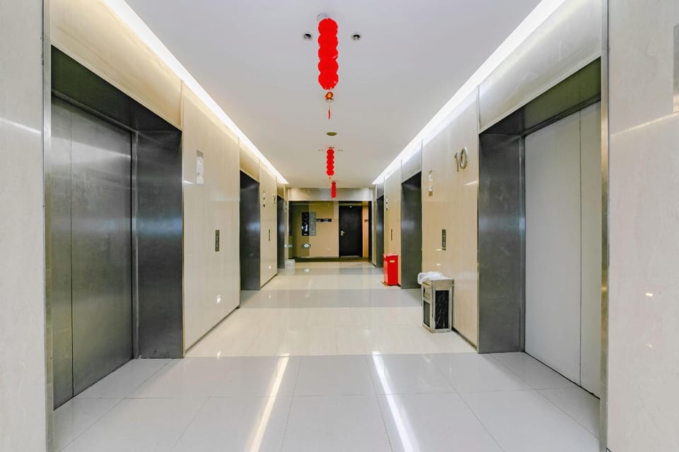 Uvis Holiday Apartments Hotel in Chengdu