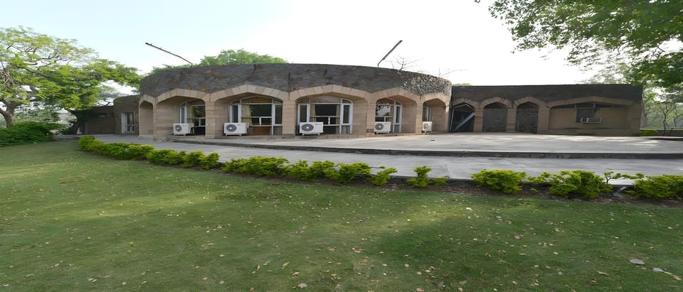 Badkhal Lake Tourist Resort Hotel in New Delhi
