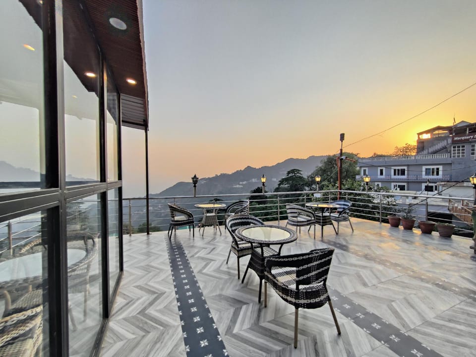 Sangam by Stotrak, Jhula Ghar Mussoorie  Hotel in Uttarakhand