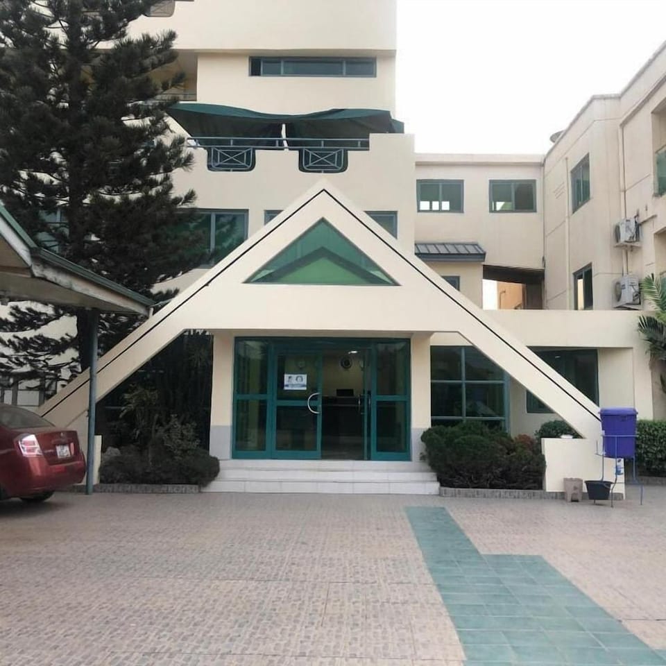 Korkdam Hotel Hotel in Accra