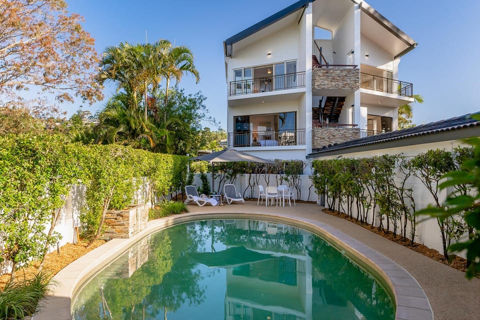 Unit 1 Ground Floor Riverfront 2 Bedroom Apartment Apartment hotel in Noosa Heads