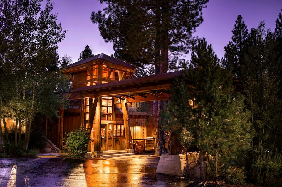 Gravity Haus Truckee-Tahoe Hotel in Truckee