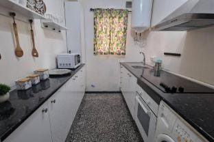 Urban escape/ 2BR spanish style Hotel in Fuengirola