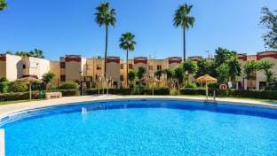 Riviera seaview getaway Hotel in Sitio de Calahonda