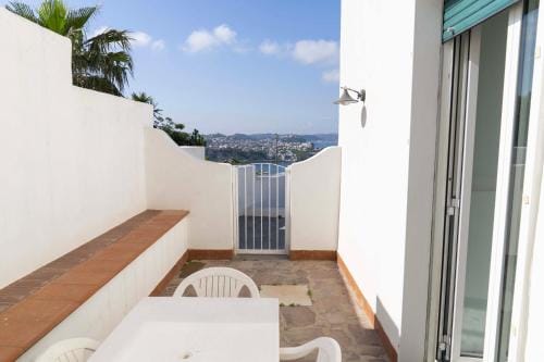 Cala Moresca Apartments Hotel in Campania