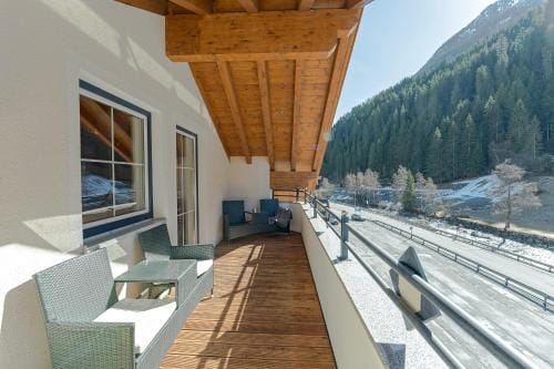 Apart Garni Astrada Hotel in Canton of Grisons
