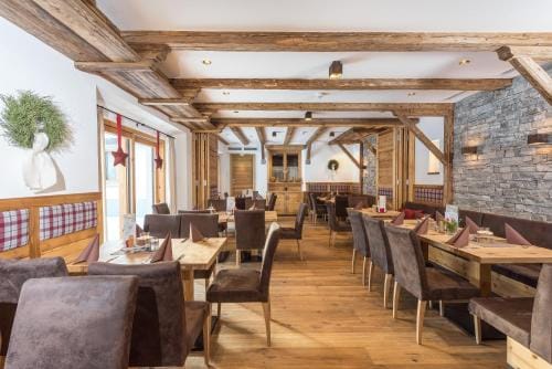 Pension Restaurant Dorfalm Hotel in Salzburgerland