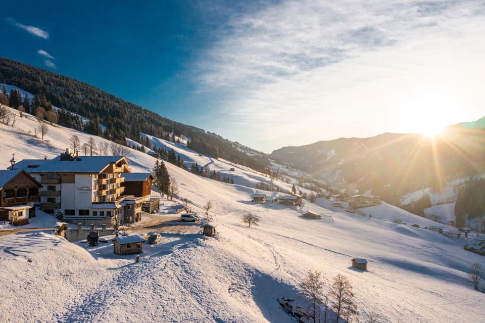 Hotel Vorderronach Joker-Card & Parkplatz im Sommer Hotel in Saalbach-Hinterglemm