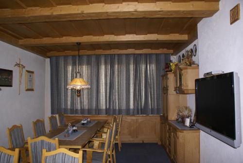 Gasthof Hirschen Inn in Tyrol