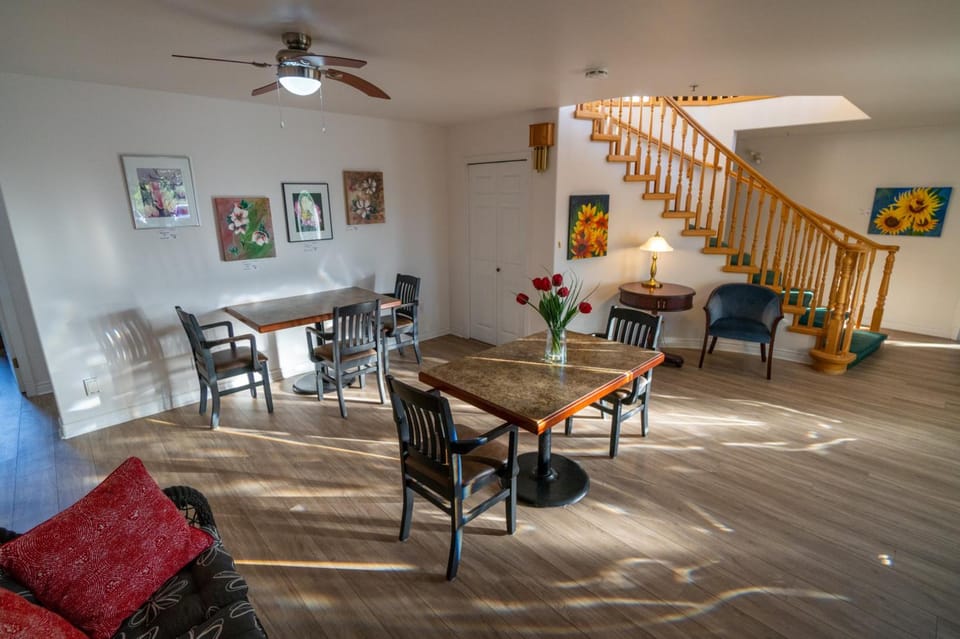 Sonora Desert Inn Inn in British Columbia