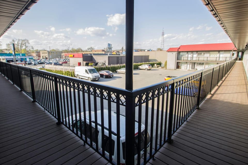 Auberge St. Jacques Motel in Montreal