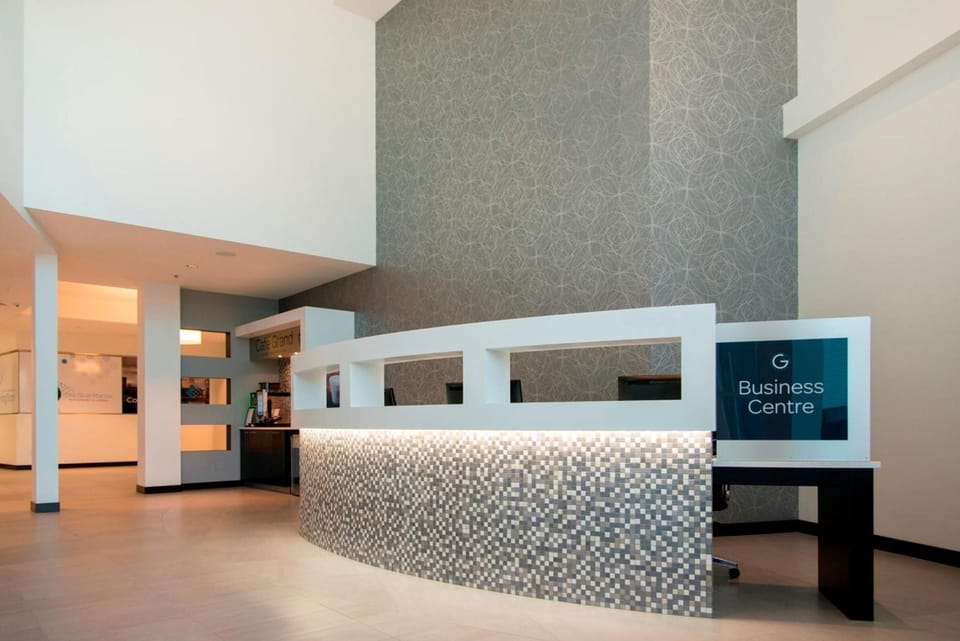 The Grand Winnipeg Airport Hotel by Lakeview Hotel in Winnipeg