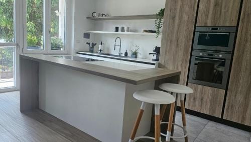 Camera con cucina e piscina a un passo da Torino Hotel in Turin