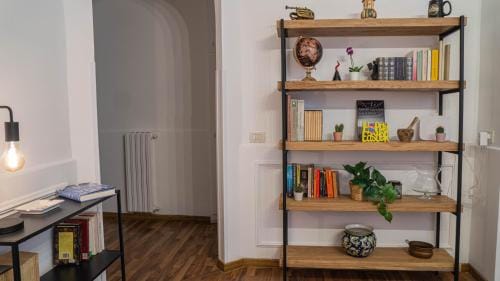 Comola90 Guest House Hotel in Naples