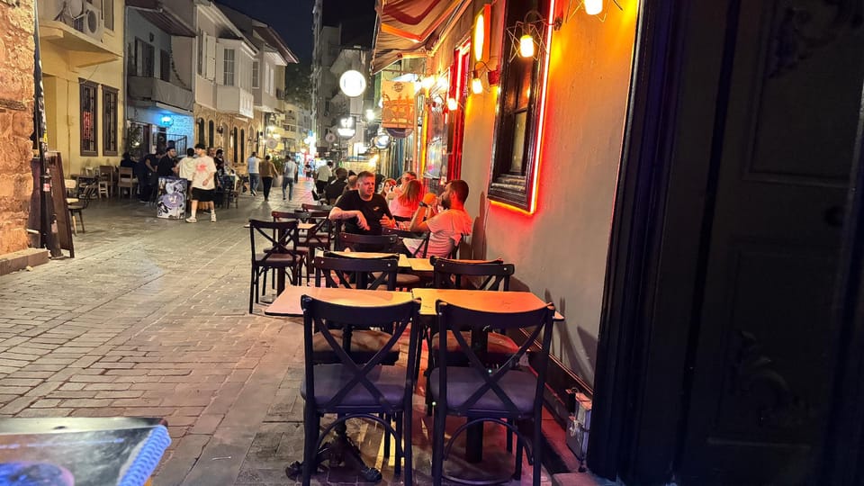 Callisto Pub & Kitchen & Hotel Hotel in Antalya