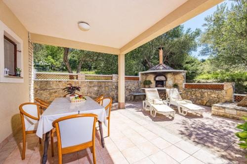 Anamar Apartments & Rooms Hotel in Supetarska Draga