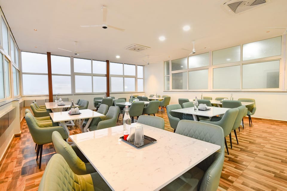 FabHotel Prime Srishoin - Nr TCS Deccan Park, Hitech City Hotel in Hyderabad