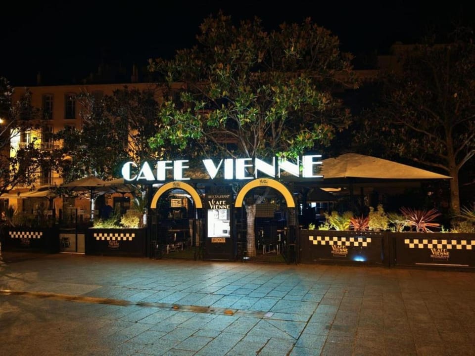 HOSTEL ELISEE PERPIGNAN Hostel in Perpignan