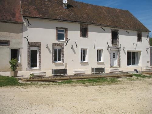 CAMPAGNE et FORET Hotel in Bourgogne-Franche-Comté