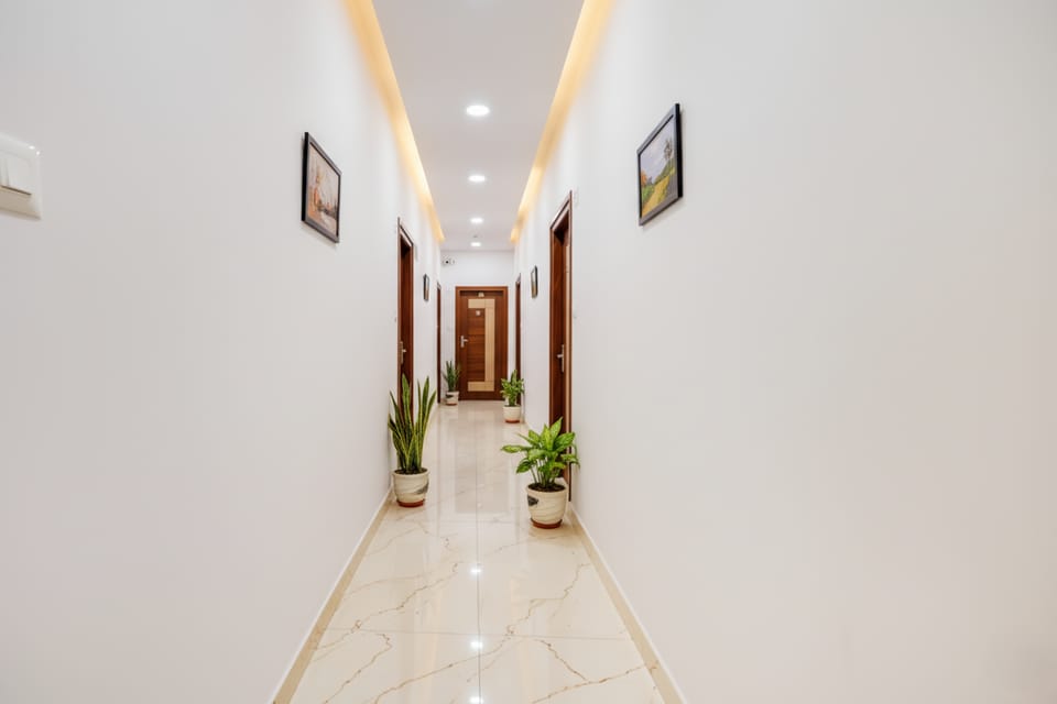 FabHotel Royal Grand - Basaveshwar Nagar Hotel in Bengaluru