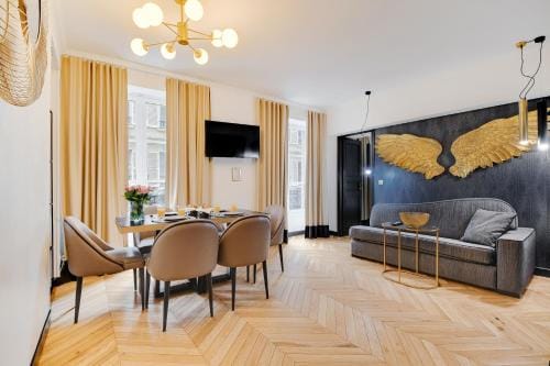 ODEON NOTRE DAME DE PARIS D Hotel in Paris