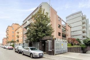Candiani C2 bilocale Hotel in Milan