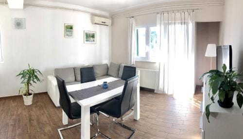 Apartments & Rooms Formenti Hotel in Šibenik-Knin County, Croatia