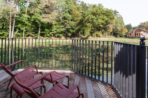 Cabane Happiness Lodge in Wallonia, Belgium