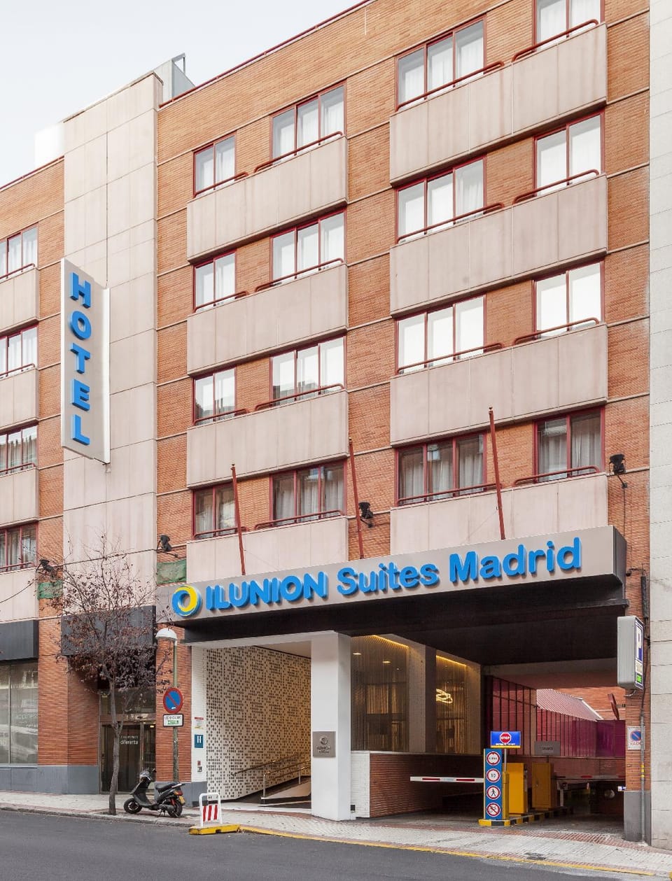 Ilunion Suites Madrid Hotel Hotel in Madrid