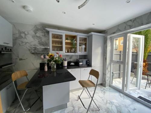 Tina guest house Hotel in London Borough of Southwark