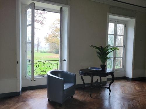 Marraycourt, Chateau-Chambre d'Hotes Hotel in Bourgogne-Franche-Comté