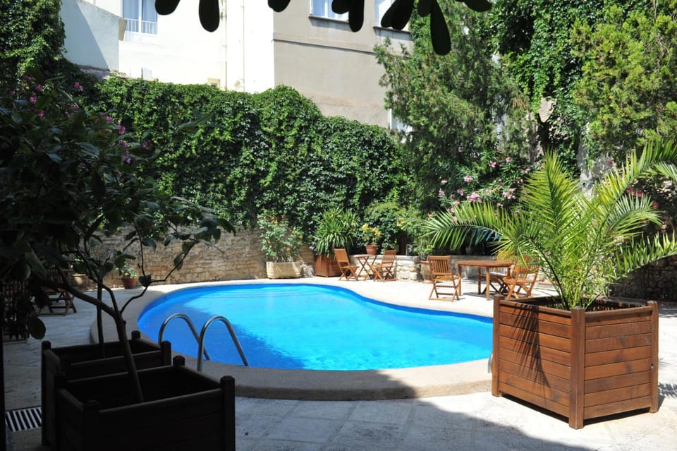 Hotel Du Forum Hotel in Arles