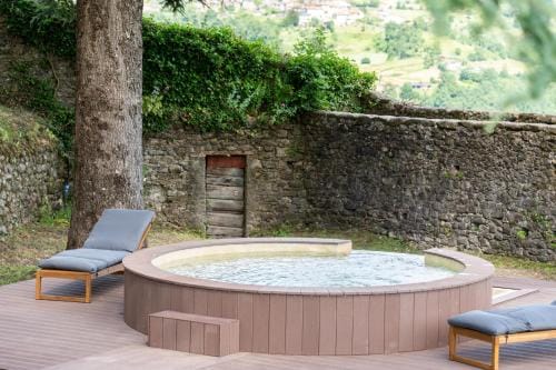 La Rocca di Camporgiano Lodge in Emilia-Romagna