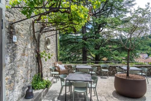 La Rocca di Camporgiano Lodge in Emilia-Romagna