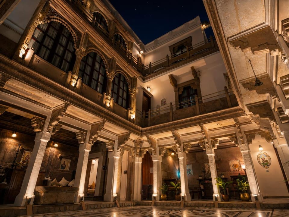 Guleria Kothi - Heritage by the Ganges Hotel in Varanasi