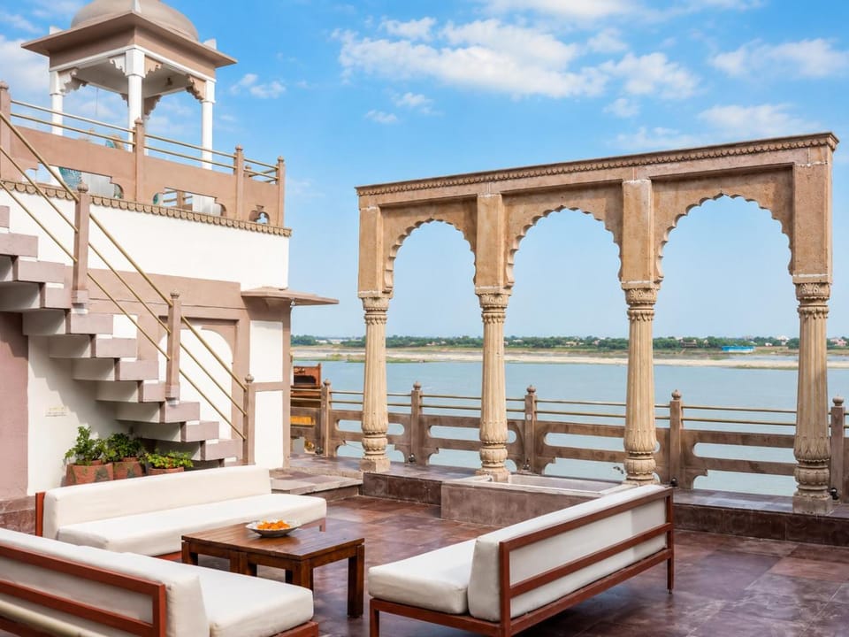 Guleria Kothi - Heritage by the Ganges Hotel in Varanasi