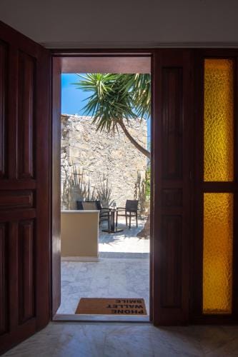 Liza's Place Lodge in Crete