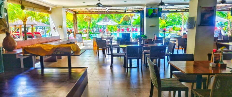 The Bay Sunflower Apartment Hotel in Kuta Selatan