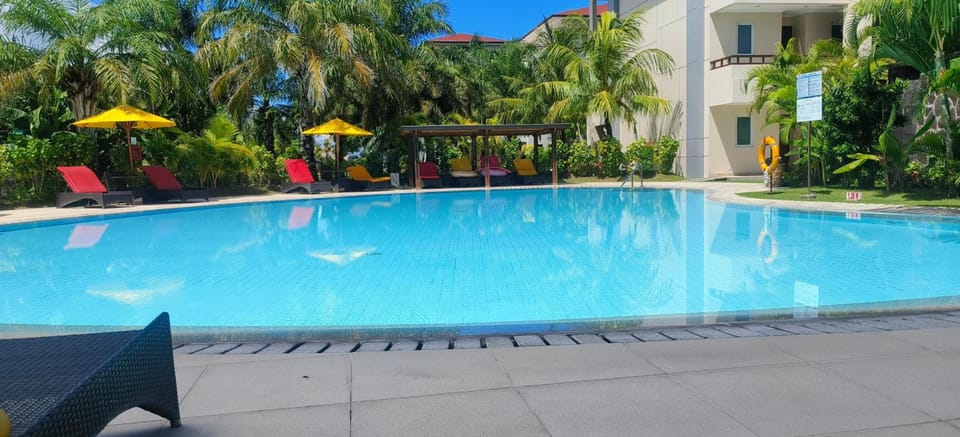 The Bay Sunflower Apartment Hotel in Kuta Selatan
