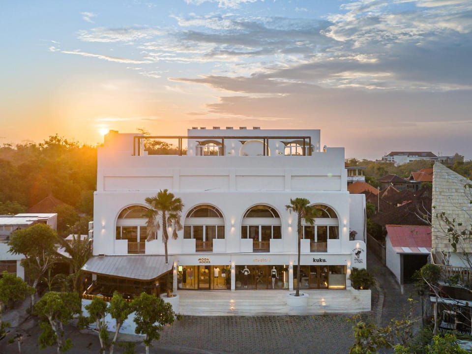 Two Palms Bingin Hotel in Bali