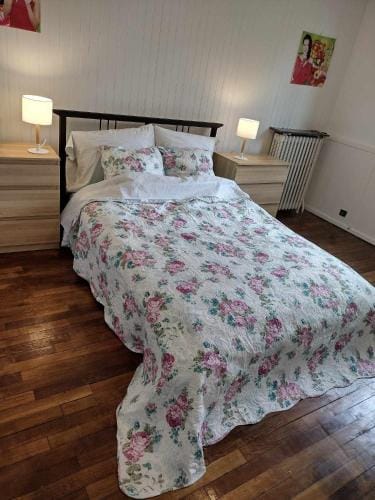 1 Chambre Privee 1 a 2 Voyageurs ,Cuisine & Toilette Partagees ,1 Room Private 1 at 2 Guests,Shares  Hotel in Vitry-sur-Seine