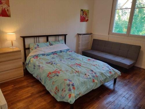 1 Chambre Privee 1 a 2 Voyageurs ,Cuisine & Toilette Partagees ,1 Room Private 1 at 2 Guests,Shares  Hotel in Vitry-sur-Seine