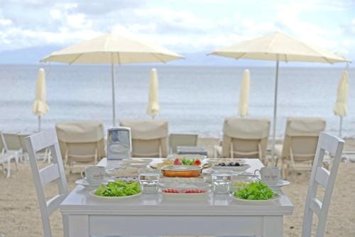 Omer Aybak Beach Hotel Hotel in Muğla Province