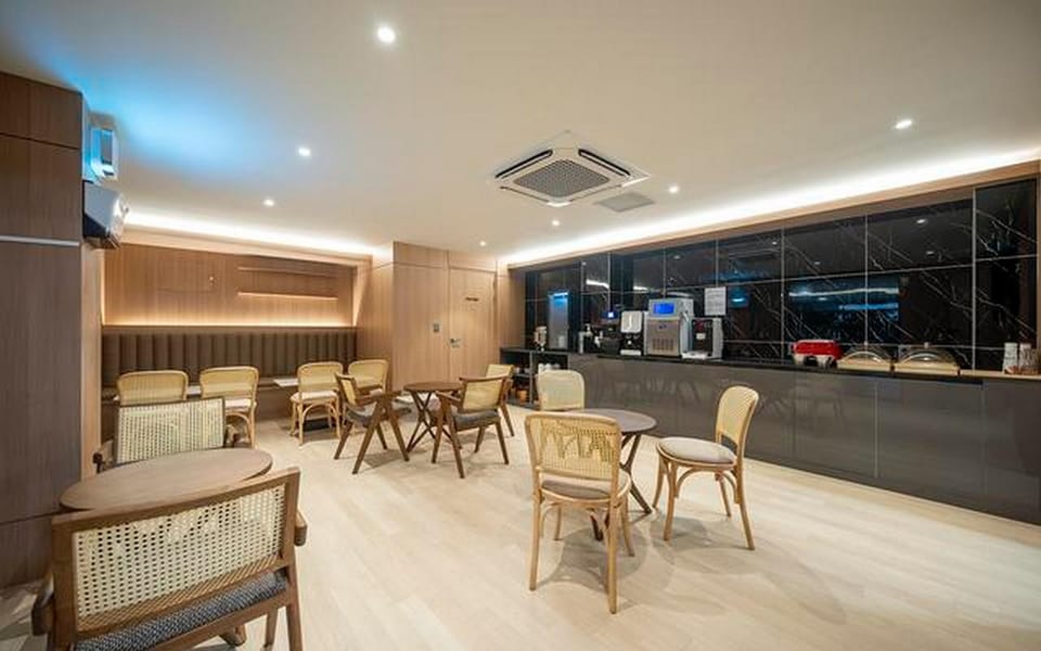 Gyeongju Brown Dot Gyeongju City Hall Motel in South Korea