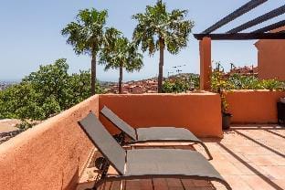 Penthouse El Soto de Marbella Hotel in Sierra de las Nieves