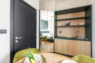 Quantum 5 Electron in Milano Hotel in Milan