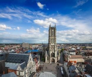 Bright apartment with terrace in heart of Ghent Hotel in Ghent