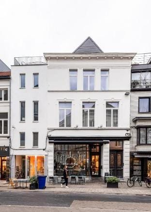 City-view loft with wooden beams and mezzanine Hotel in Ghent