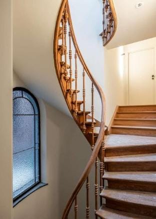 Stylishly renovated apartment with city view Hotel in Ghent