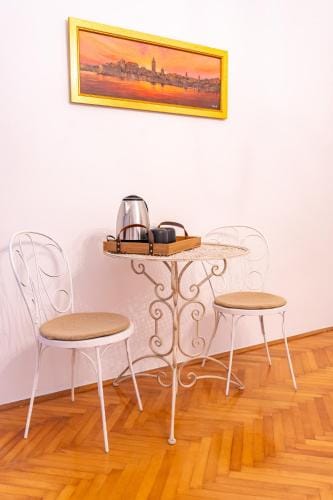 Rooms Nona Albina Hotel in Lika-Senj County